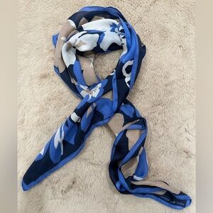 Jones New York Square Scarf Blue & Neutral